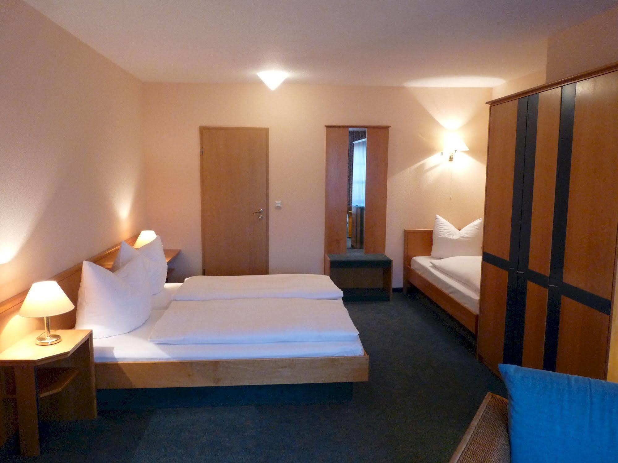 Hotel Garni "Zum Eichwerder" Templin Eksteriør bilde